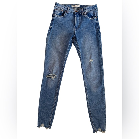 Bershka Denim Skinny Medium Rise Distressed Jeans Size 4 - Picture 3 of 17